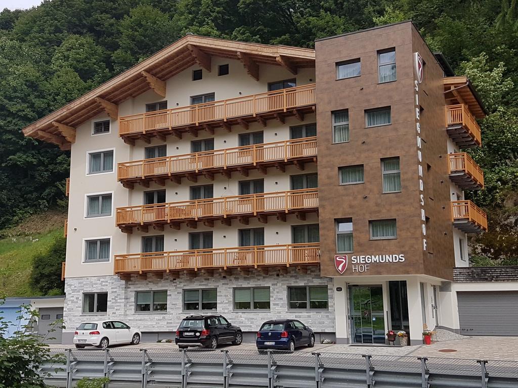 Hotel Garni Siegmundshof Saalbach Exterior foto